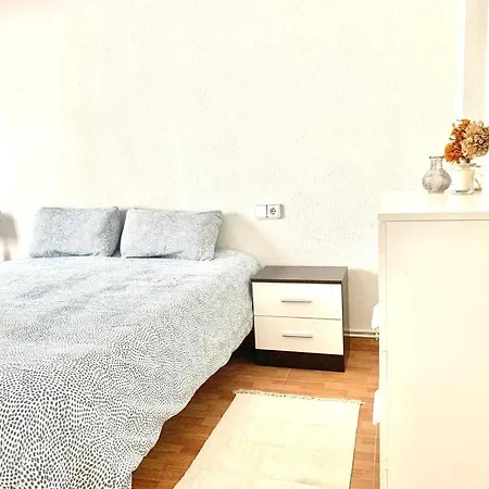 Apartamento A 200 Metros Paseo Zorrilla Valladolid Exterior photo